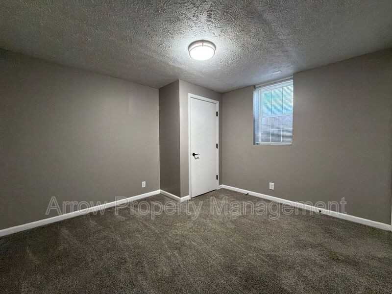 2707 Q St - Photo 6 of 10