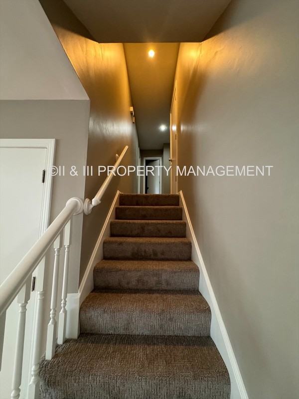 9508 Outlook Dr - Photo 7 of 18