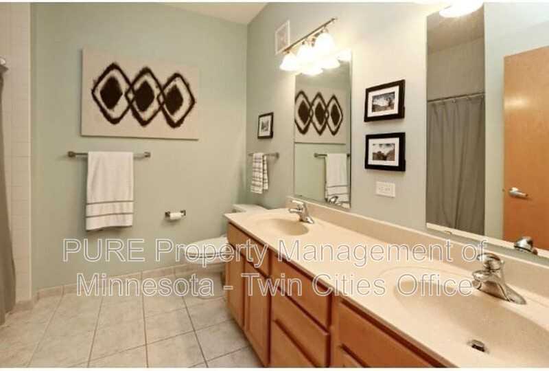 2565 Franklin Ave #101 - Photo 5 of 11