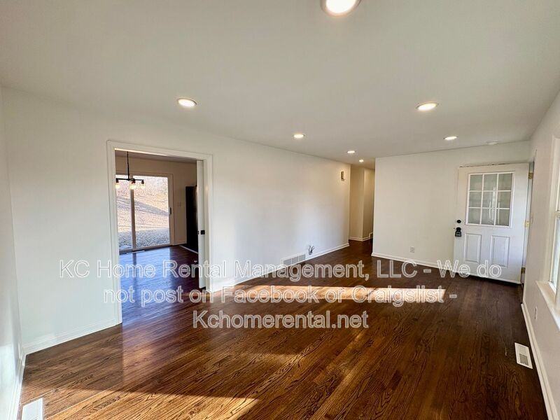 9001 Jarboe St - Photo 3 of 49