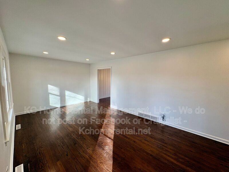 9001 Jarboe St - Photo 4 of 49