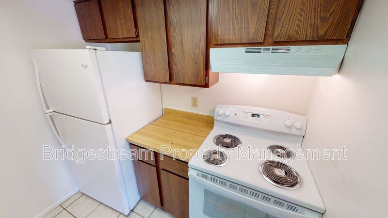 1181 Redbluff Dr #C - Photo 3 of 8