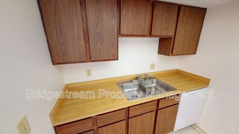 1181 Redbluff Dr #C - Photo 4 of 8