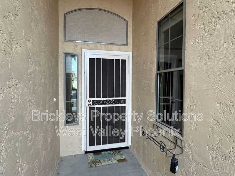 18151 N Fiesta Dr - Photo 4 of 44