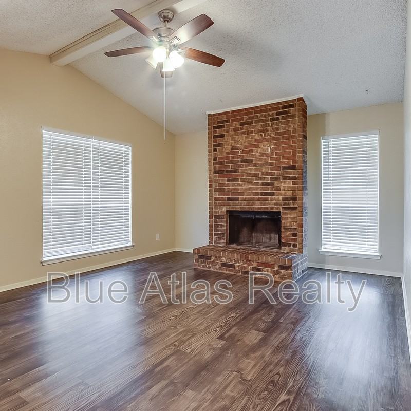 610 Lillard Rd #C - Photo 3 of 21