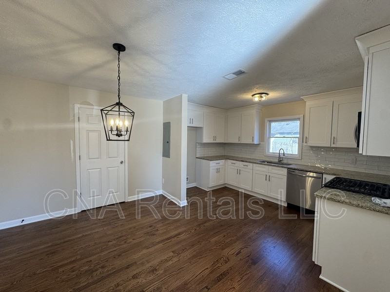 1826 Clearwater Dr Se - Photo 4 of 33