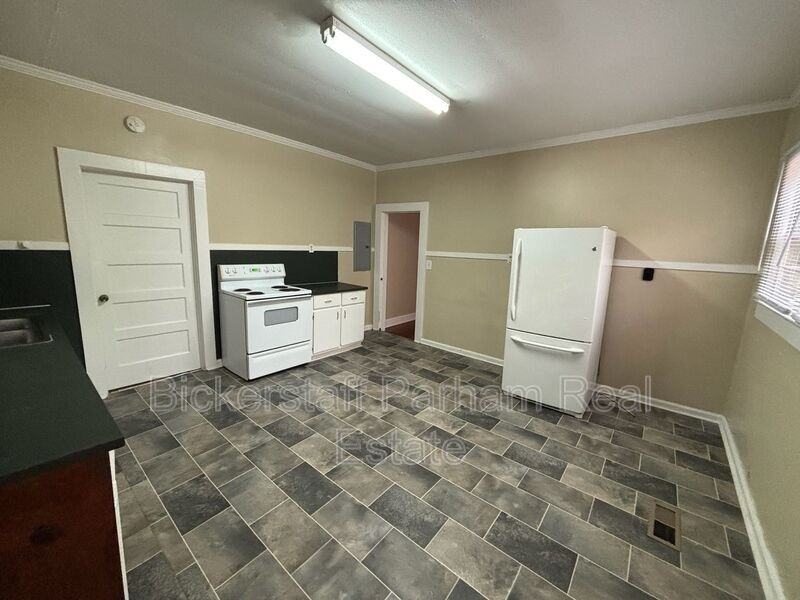 4254 Forrest Rd - Photo 2 of 20