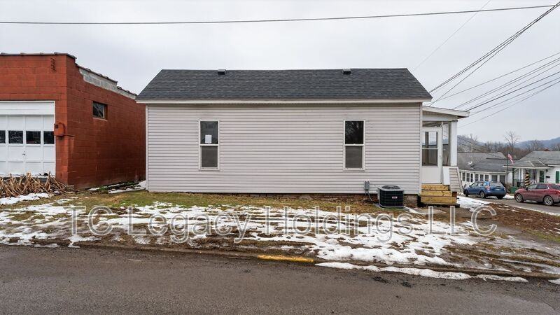 2201 Gould Ave - Photo 3 of 25