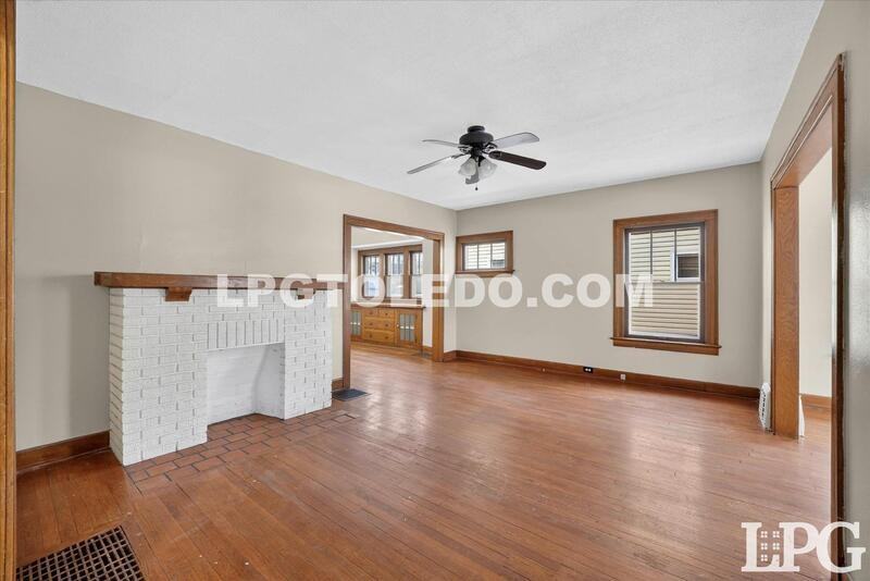 4136 N Lockwood Ave Lowr - Photo 6 of 35