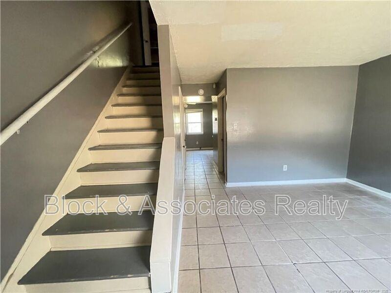 4937 Galveston Dr #D - Photo 3 of 11