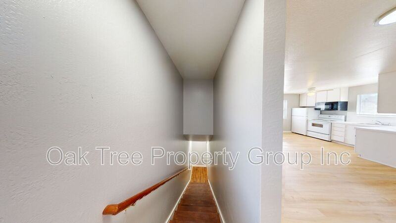 623 F St #11 - Photo 2 of 31