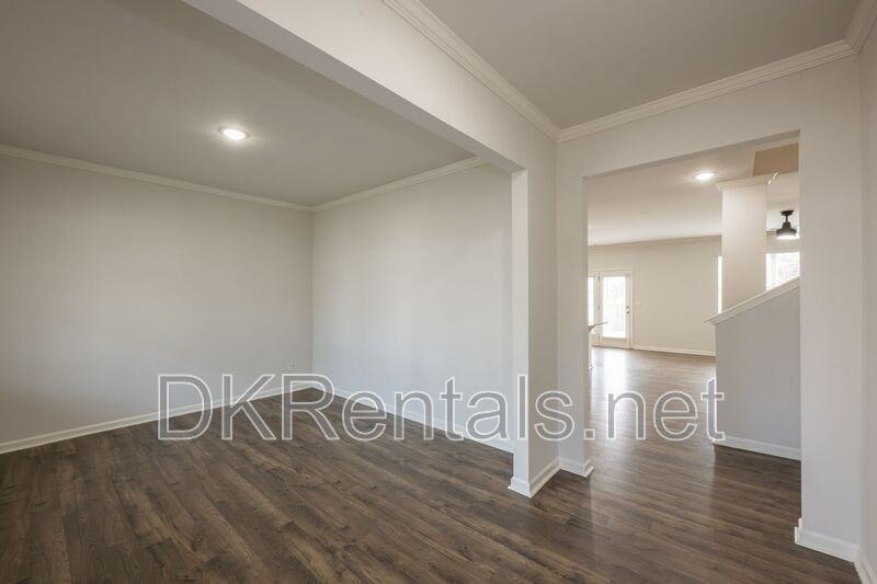 261 Barnwood Ln - Photo 4 of 37