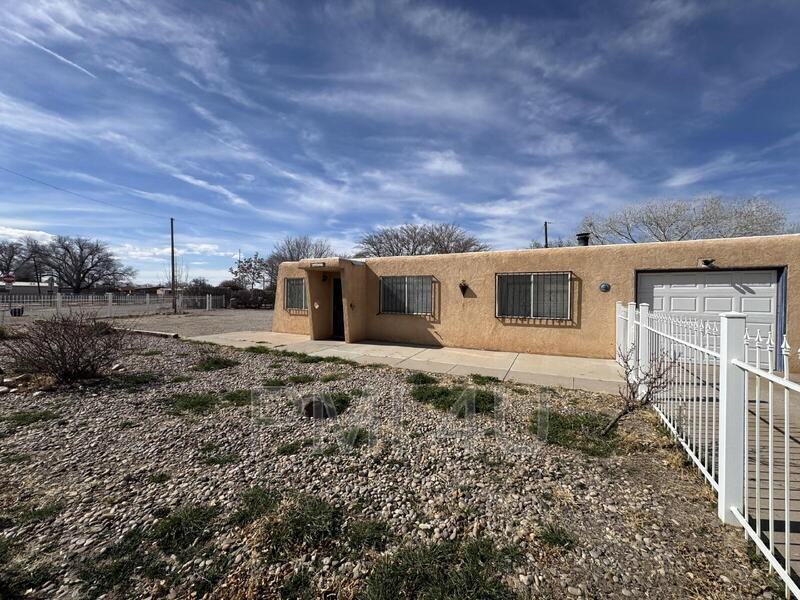 1801 Corte Adelina St Sw - Photo 2 of 25