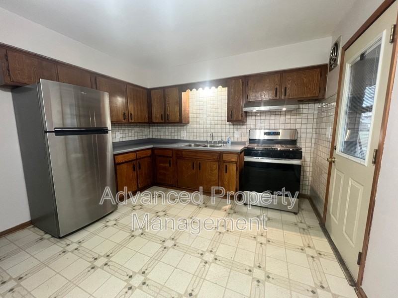 5740 N 91st St #2 - Photo 2 of 4