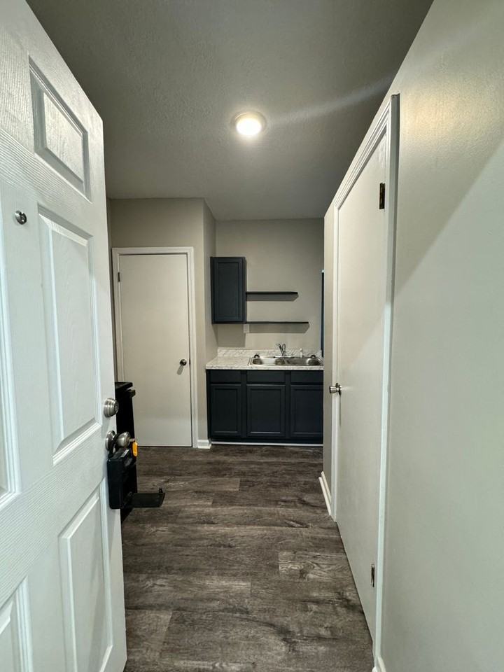 303 Flats - Photo 7 of 33