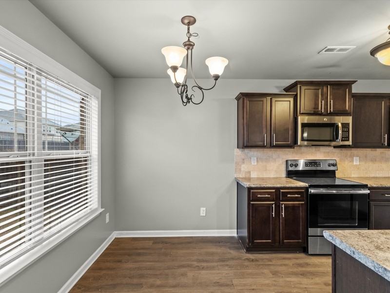 148 Walkers Hill Rd - Photo 4 of 21