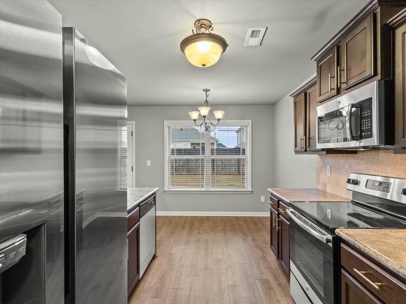 148 Walkers Hill Rd - Photo 5 of 21