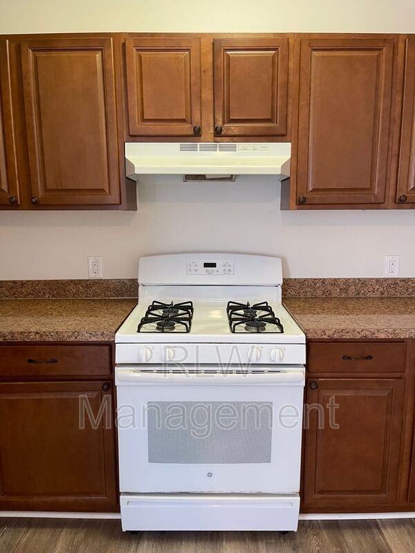 11 N Central Ave #205 - Photo 5 of 26