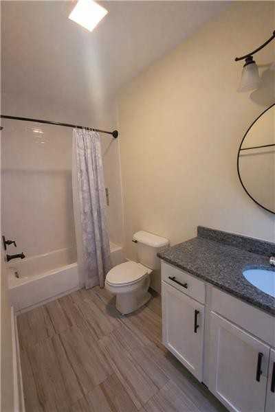 602 E 34th St - Photo 7 of 12