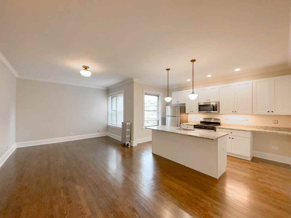 1364 E 52nd St #3W - Photo 6 of 20