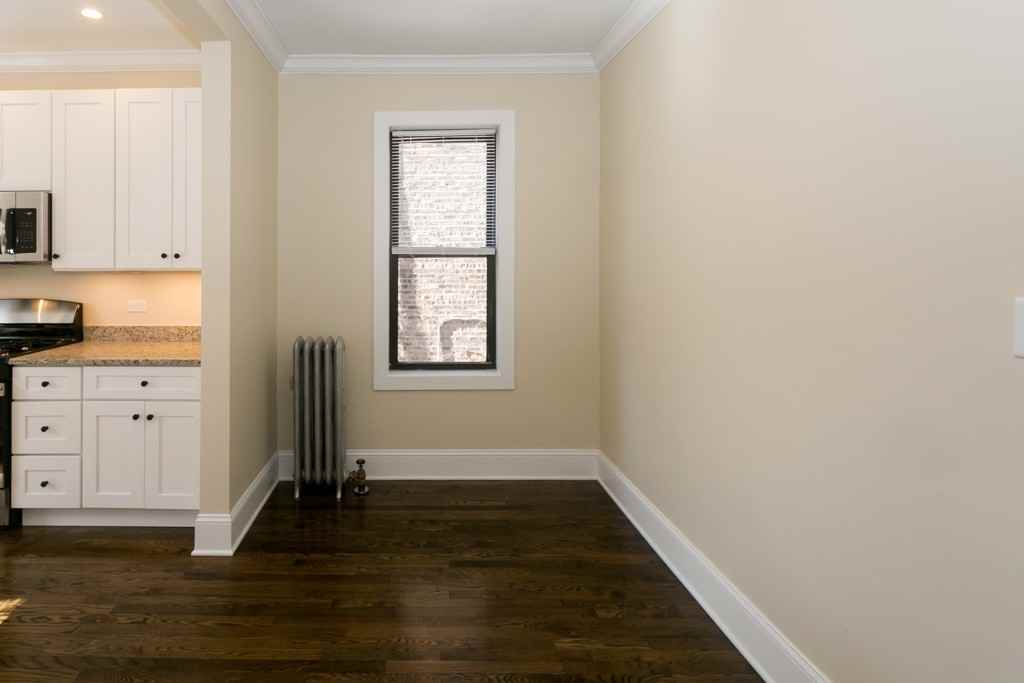 1360 E 52nd St #1S - Photo 4 of 21