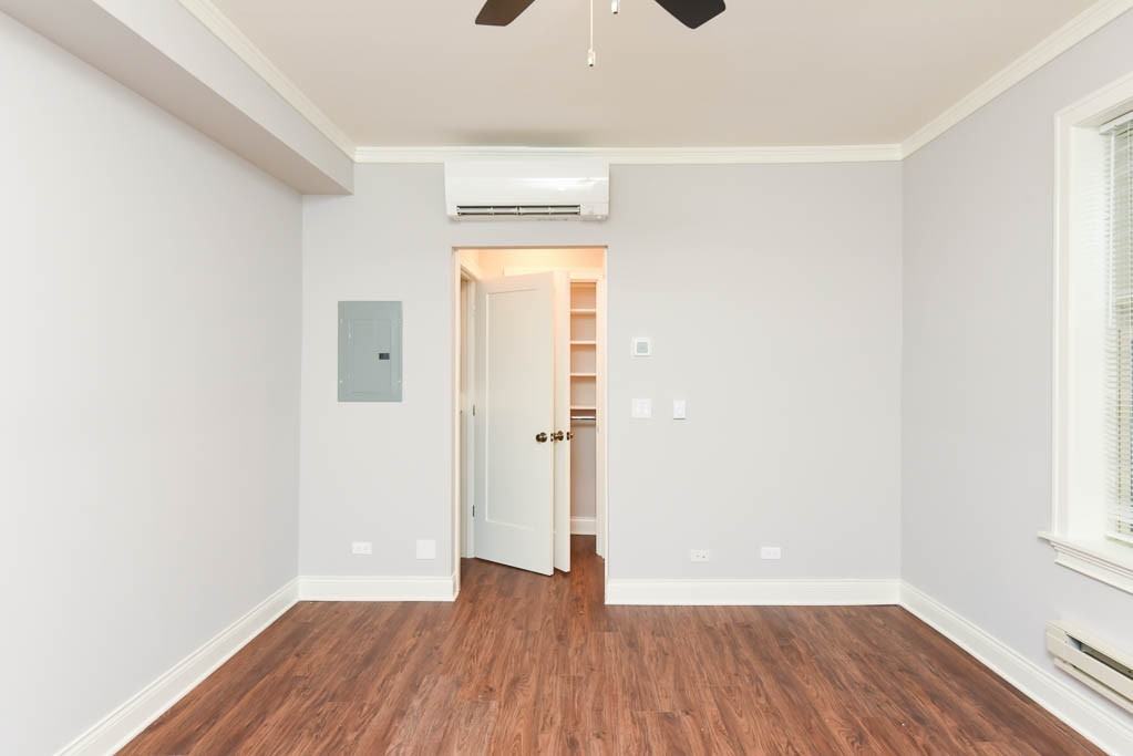 640 W Wrightwood Ave #111 - Photo 6 of 17