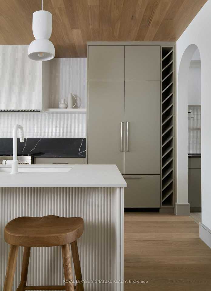 82 Gough Avenue - Photo 4 of 31