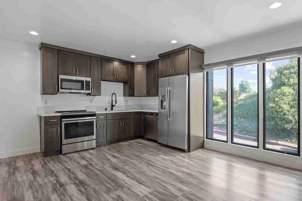 451 Coronado Terrace #4 - Photo 2 of 23