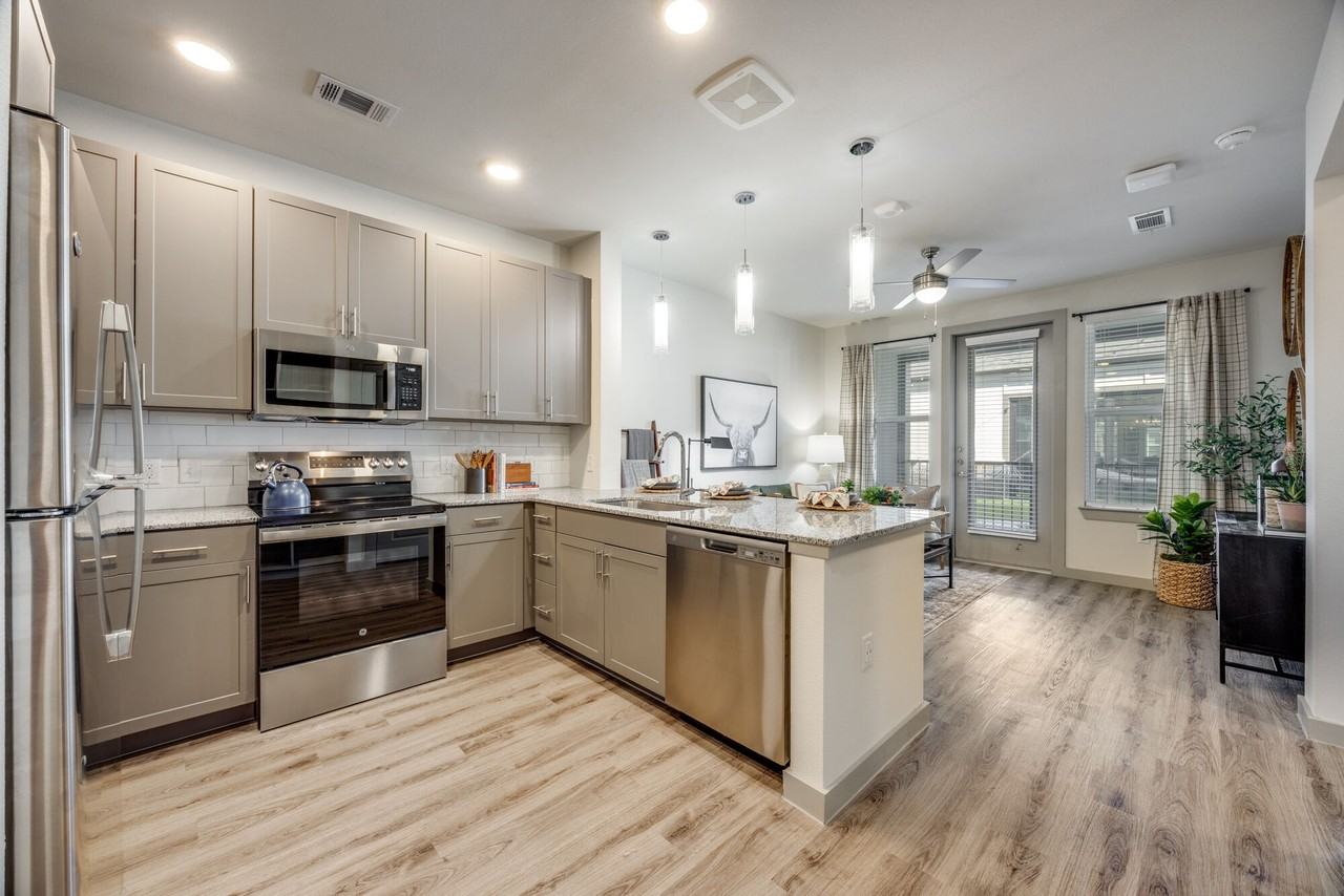 Aspire at Greenville - Photo 5 of 14