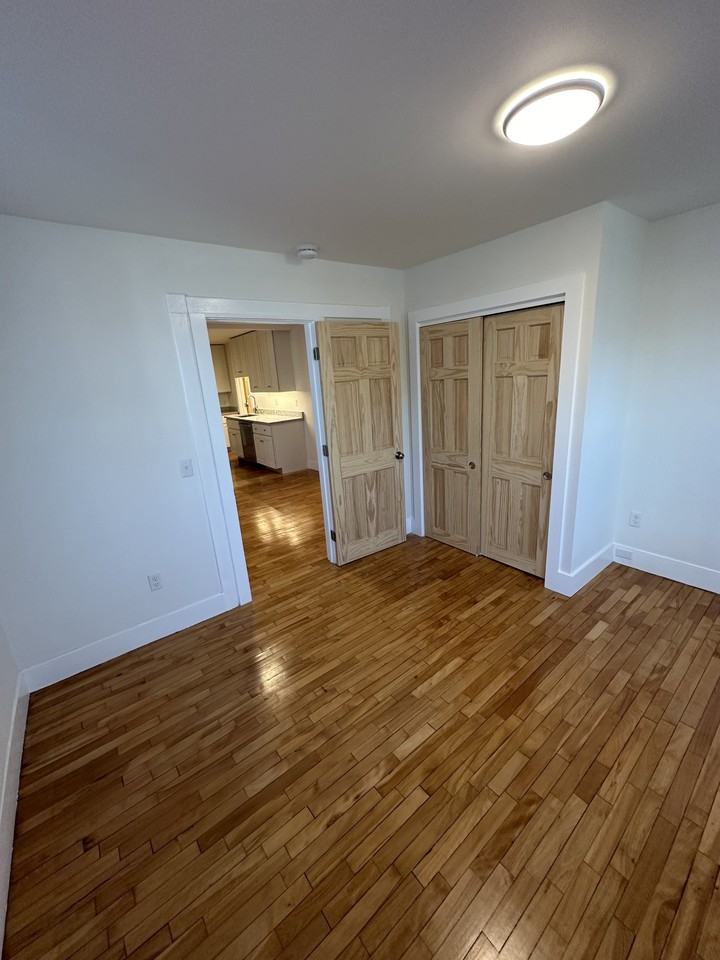 523-529 Washington Ave. - Photo 2 of 8