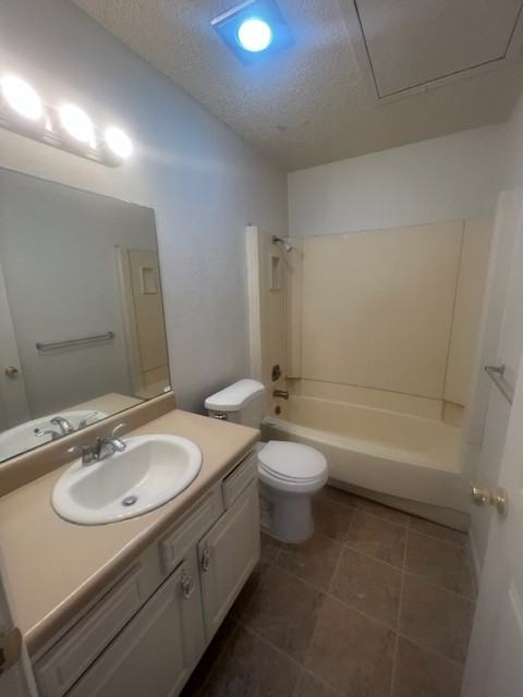 BK6 - 1845 Mcfaddin Avenue - Photo 4 of 4