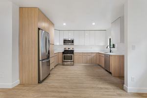 featured image of 1949 Park Grove Avenue #7