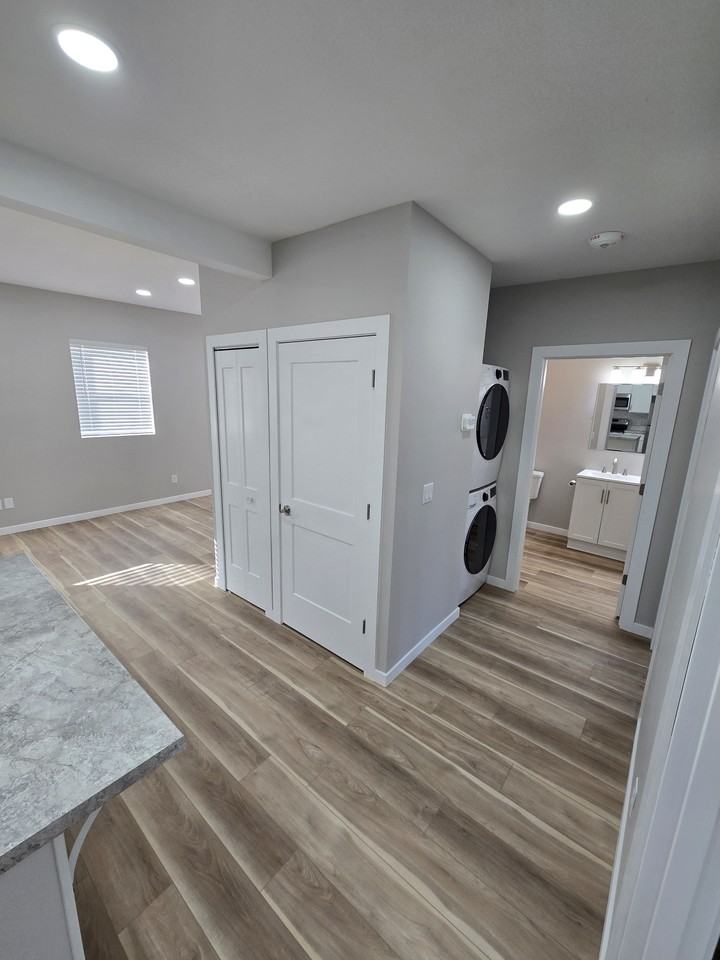 1526 Miami Street - Photo 5 of 12