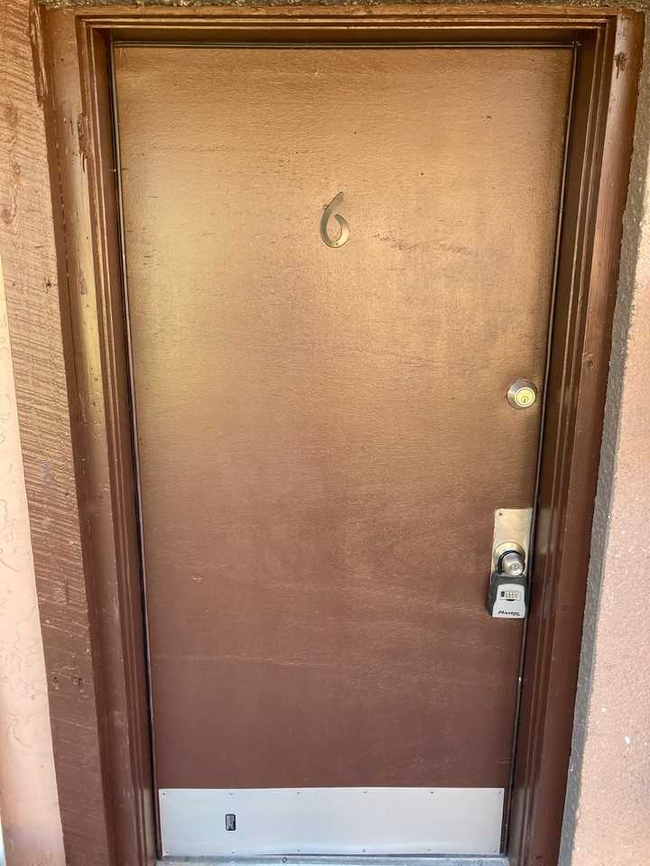 313 Laurel Street - Photo 2 of 15