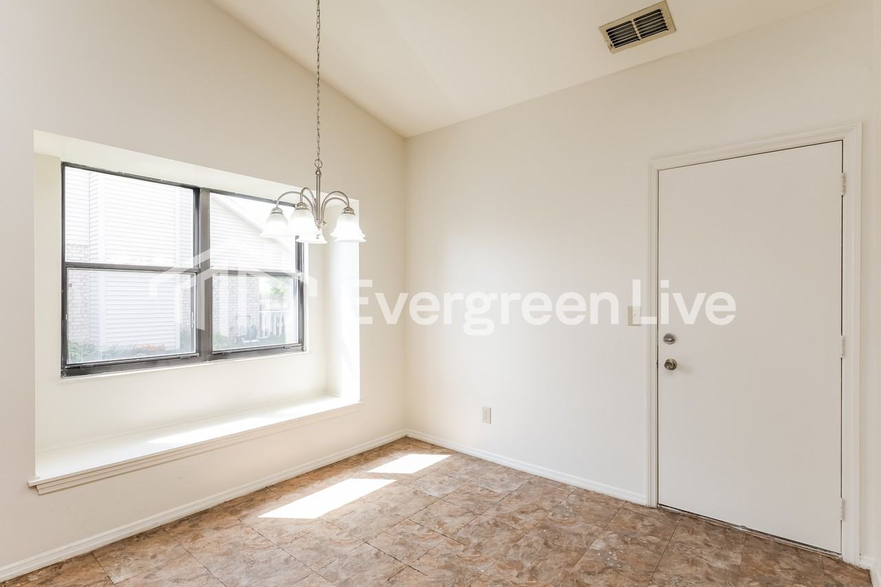 6621 Deer Knolls Dr - Photo 6 of 15