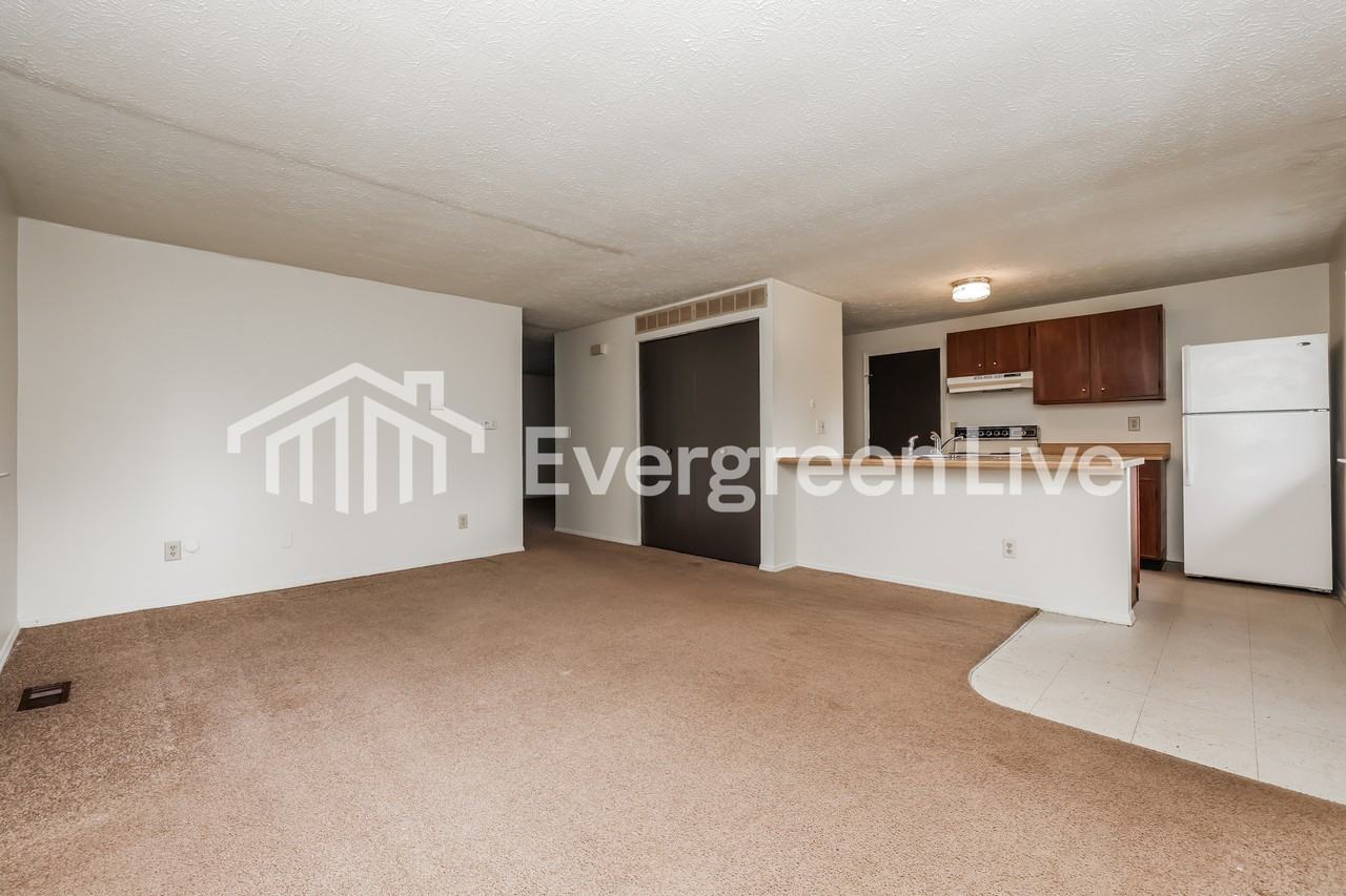 8173 Mount Washington Dr - Photo 4 of 15