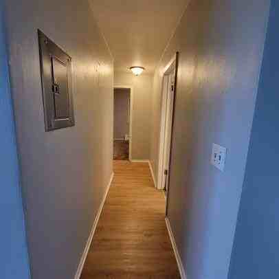 1560 Willis Ave - Photo 5 of 50