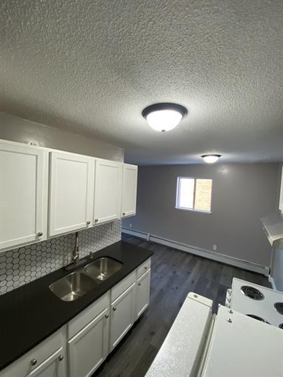 Local 25 Apartments - Photo 5 of 28