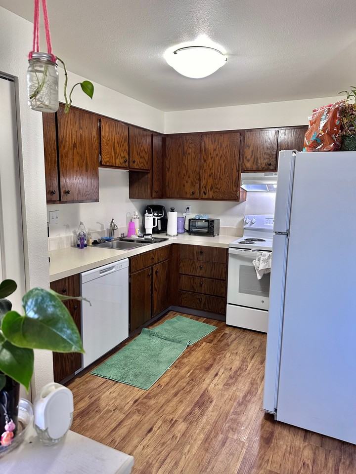 2717 West 22nd Street - Photo 6 of 15