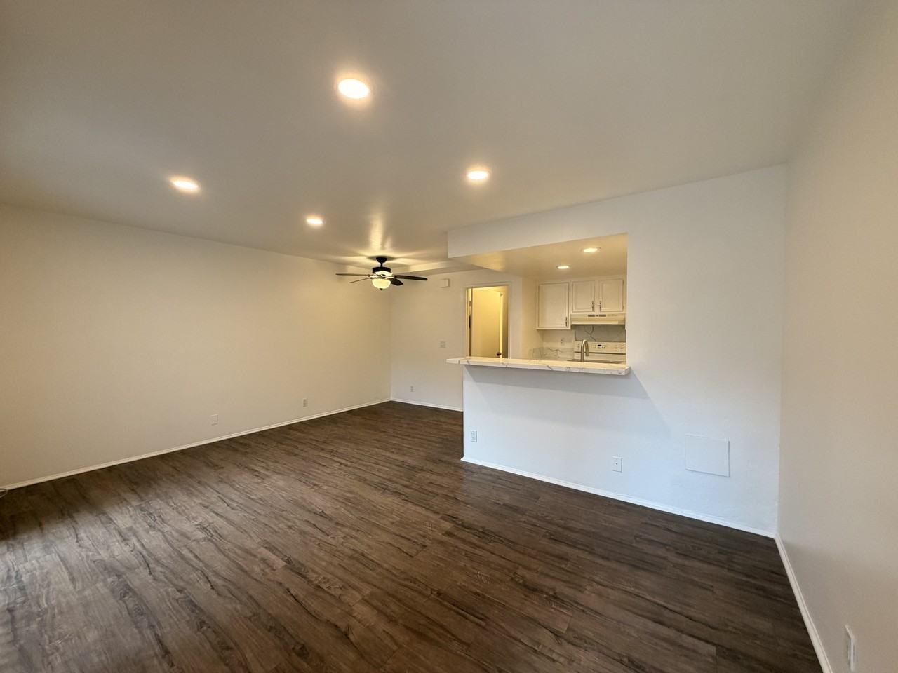 2843 C Street - Photo 4 of 18