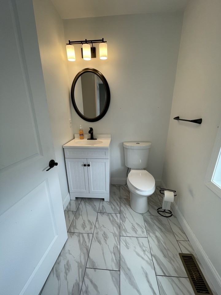 19 East Transit Street - Photo 5 of 9