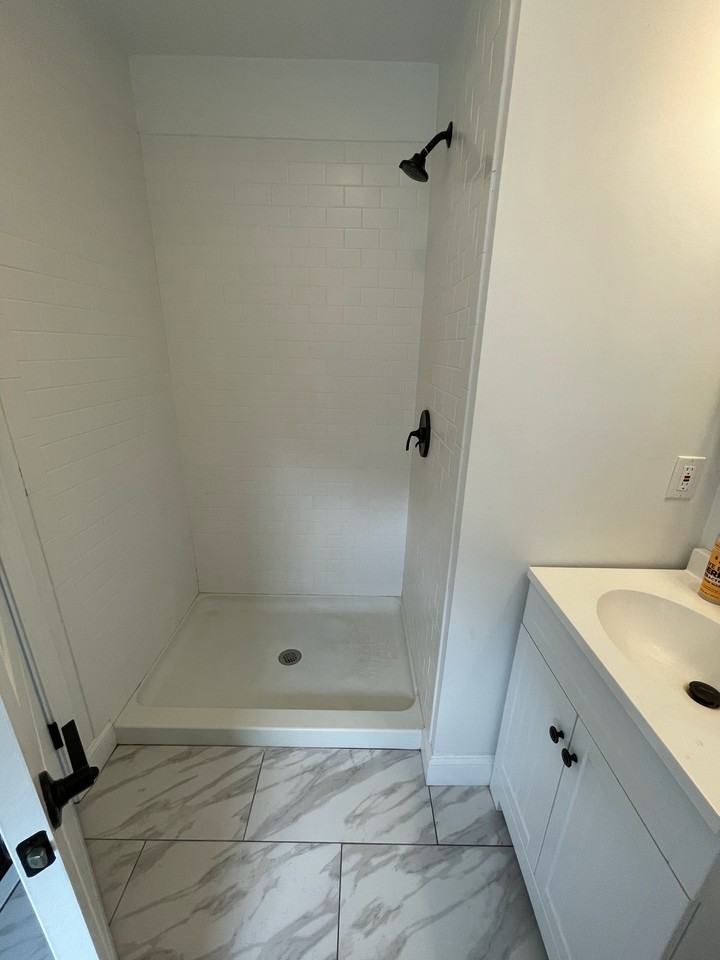 19 East Transit Street - Photo 6 of 9