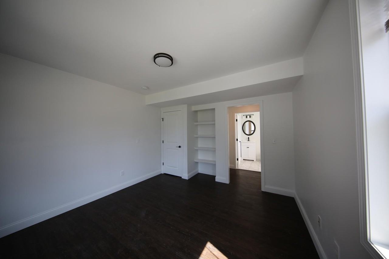 19 East Transit Street - Photo 6 of 23