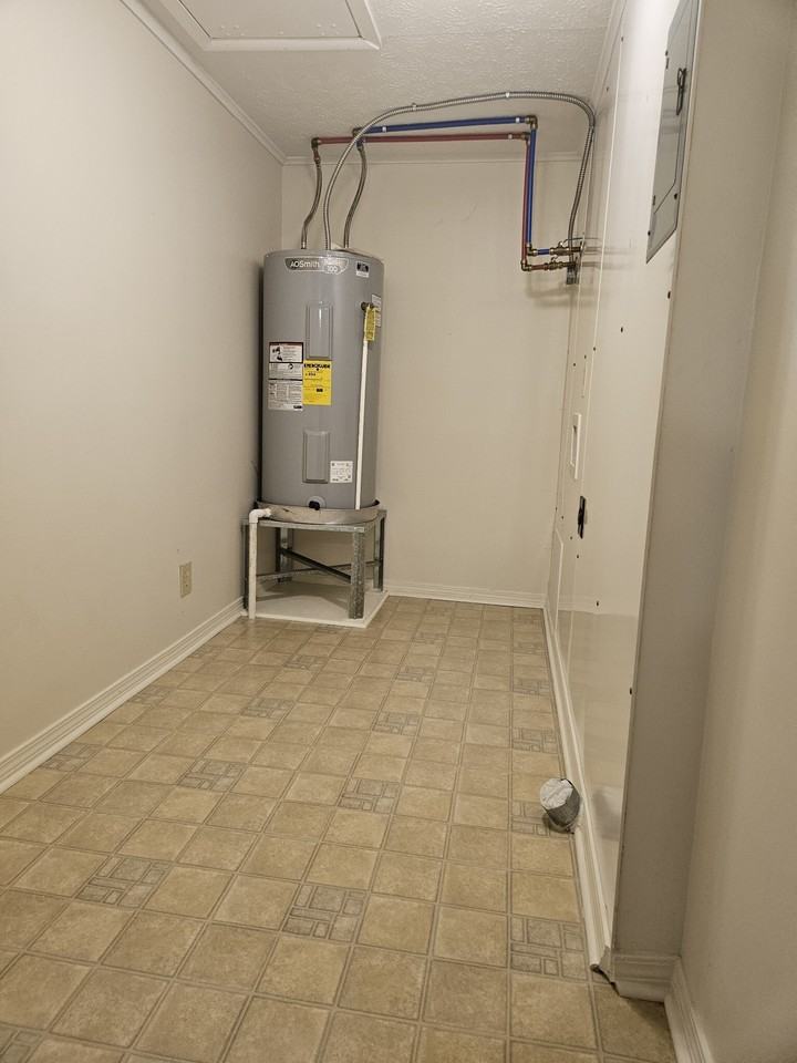 274 Donna Drive - Photo 5 of 11