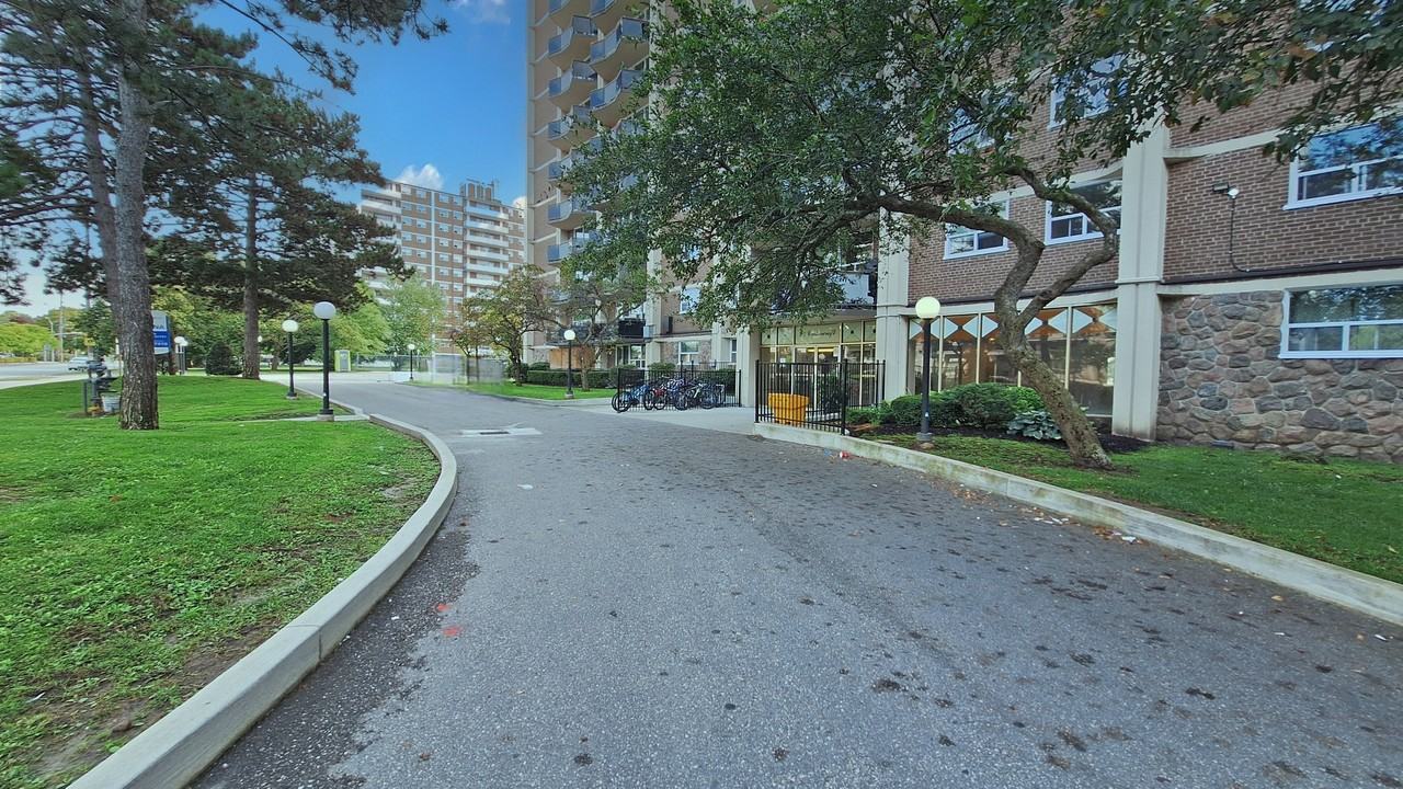 Cedarcroft - Photo 6 of 24