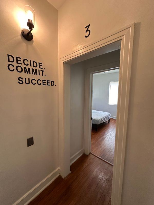 1131 Eastview St - Photo 3 of 19