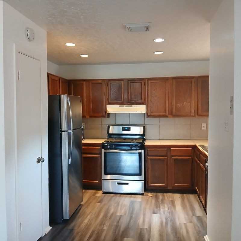 5434 Parkridge Dr - Photo 3 of 5