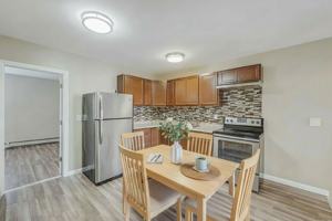 featured image of 79 Brook St ##2