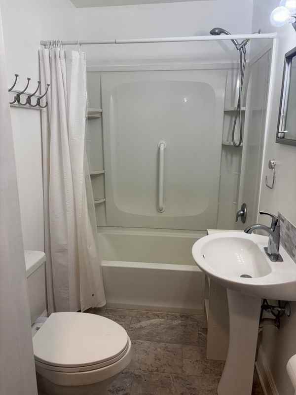 104 E Washington St - Photo 2 of 16