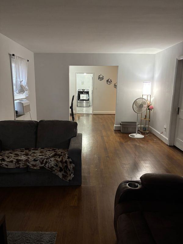 104 E Washington St - Photo 3 of 16